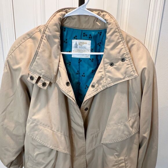 London Fog Jacket Snap Up Size 12 PET Tan Padded Pockets Lined Winter - Picture 2 of 16